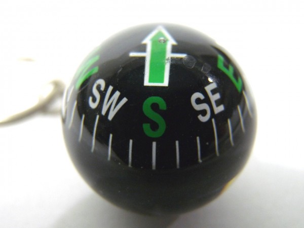 百均浪漫◆ダイソー方位磁石（球型）キーホルダー