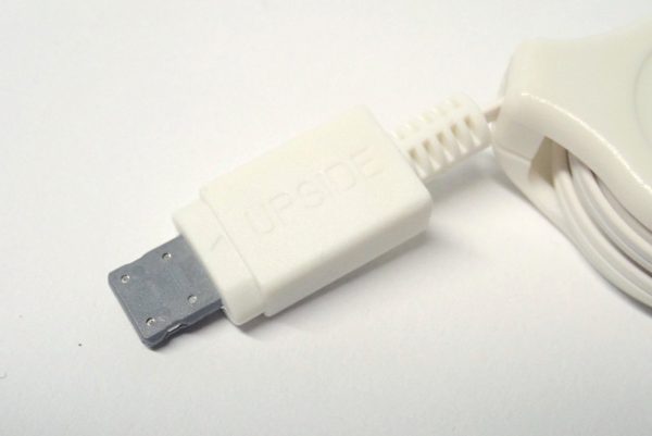 百均浪漫◆E Core iPhone専用リール式USB充電専用ケーブル。ライトニングコネクタ部。