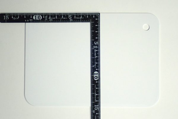 百均浪漫◆ミニサイズのシートまな板。まな板サイズ測定。